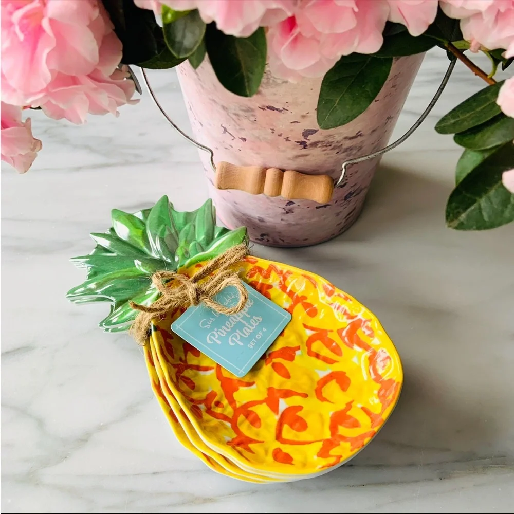 Sur La Table•NWT,4-Appetizer Plates +Pineapple Party Bundle~Straws,Napkins,Picks